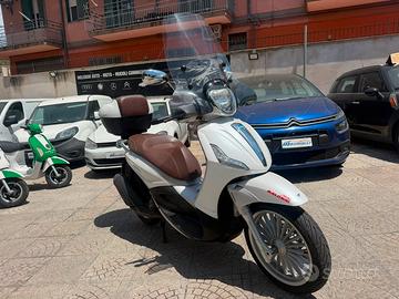 Piaggio Beverly 300