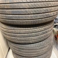 4 gomme estive usate 20000km e una 4 stag nuova