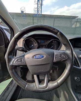Volante FORD FOCUS del 2015