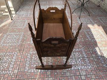 Culla basculante vintage