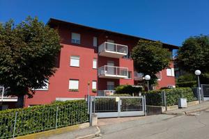 Appartamento di 130 m² con 5 locali e box auto a M