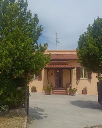 Villetta singola con giardino