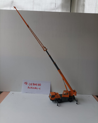 Modellino Autogru Liebherr