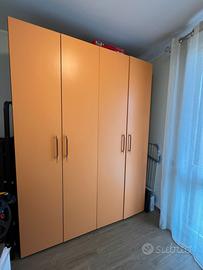 Armadio quattro ante