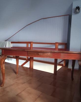 tavolo stile chippendale