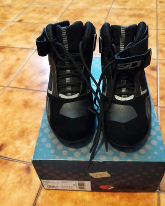 scarpa moto sidi  taglia 41