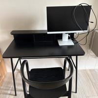 Svuota tutto. arredamento, televisore e monitor