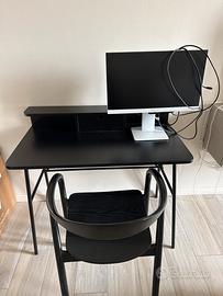 Svuota tutto. arredamento, televisore e monitor