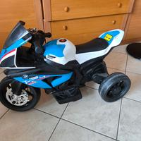 Moto a batteria per bambini BMW