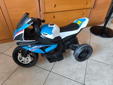 Moto a batteria per bambini BMW