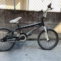 Bici bmx freestyle