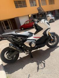 X ADV 750 2023