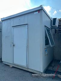 Baracca per deposito attrezzi usata