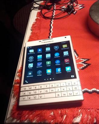 blackberry passport white come nuovo