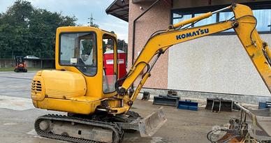 Miniescavatore usato KOMATSU PC 35 R8