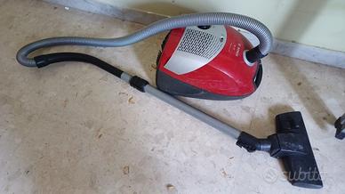 Aspirapolvere Bosch peli animali