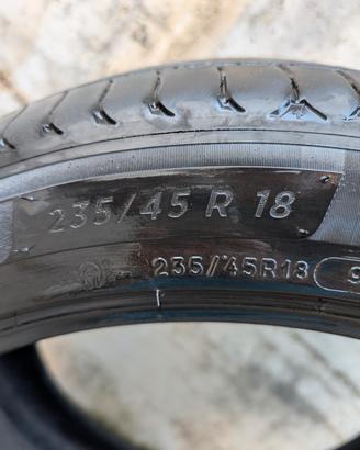 Pneumatico Michelin E-Primacy 235/45 R18