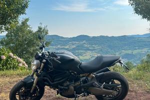 Ducati Monster 821 Dark