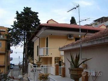 Laigueglia alloggi in villa 30m dal mare