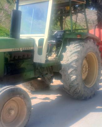 John Deere 3130
