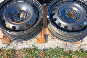 CERCHIONI FERRO USATI PER TOYOTA YARIS