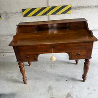 Scrittoio d'epoca in Noce Nazionale – Fine '800
