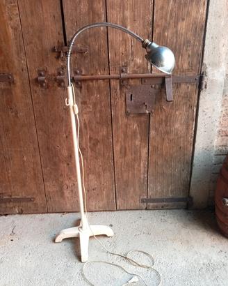 lampada medica vintage 