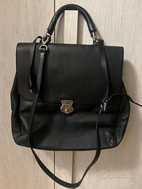 Borsa a mano e con tracolla nera in pelle