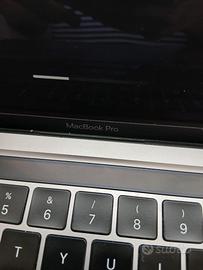 MacBook Pro 13" (2020, 4 TBT3)