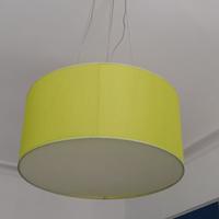 lampadario in plastica e tessuto verde 