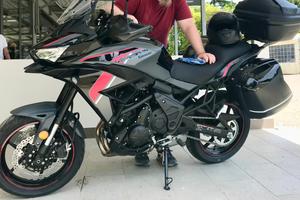Kawasaki Versys 650 - 2024