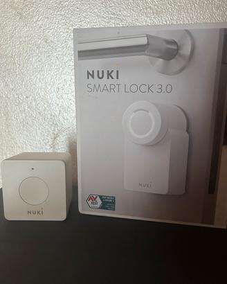 Nuki smart lock3 piu’ Nuki Bridge.