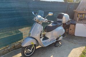 vespa supertech 300