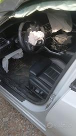 Bmw 330E incidentata