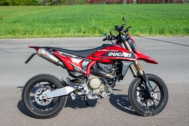 Ducati Hypermotard 698