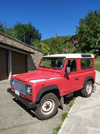 Land Rover Defender 90