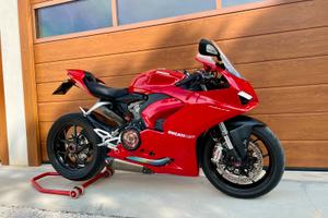 DUCATI Panigale V2