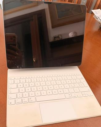¡Pad Air 13i Wi-Fi 128GB + Magic Keyboard