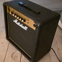 Amplificatore Marshall MG15CF