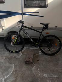 MOUNTAIN BIKE