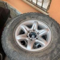 Cerchi e Gomme Toyota Landcruiser/Hilux 6 fori