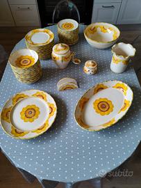 Servito ceramiche di Grottaglie praticamente nuovo