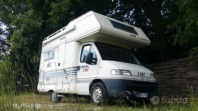 LMC Liberty. Compatto. Grande Cucina Angolare