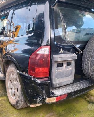 Ricambi Mitsubishi Pajero v60 2.5 DID
