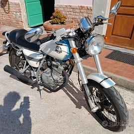 Moto 125cc "Masha Cafè Racer"