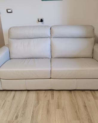 divano in pelle 