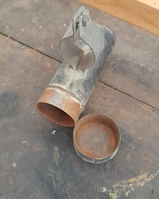contenitore x oggetti vintage (militaria?)