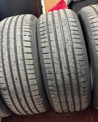 Hankook estive 225/55 R17 97V