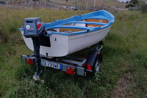 Barca in vetroresina motore e carrello