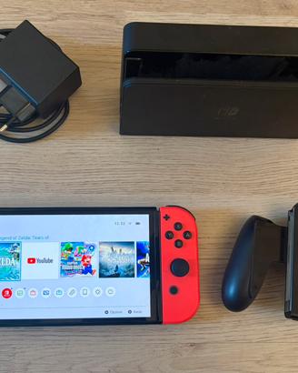 Nintendo switch oled + due giochi